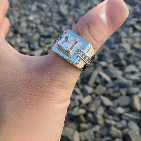 High Polished 2.00ct White Sapphire Ring sz 8 - Picture 5 of 6